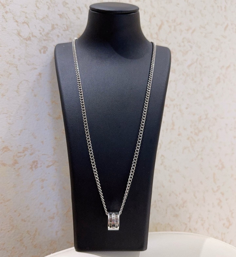 Gvc*1 necklaces